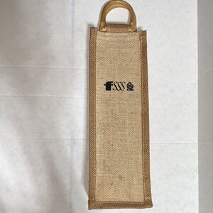 Tan Jute Wine Bag with Bamboo Handles